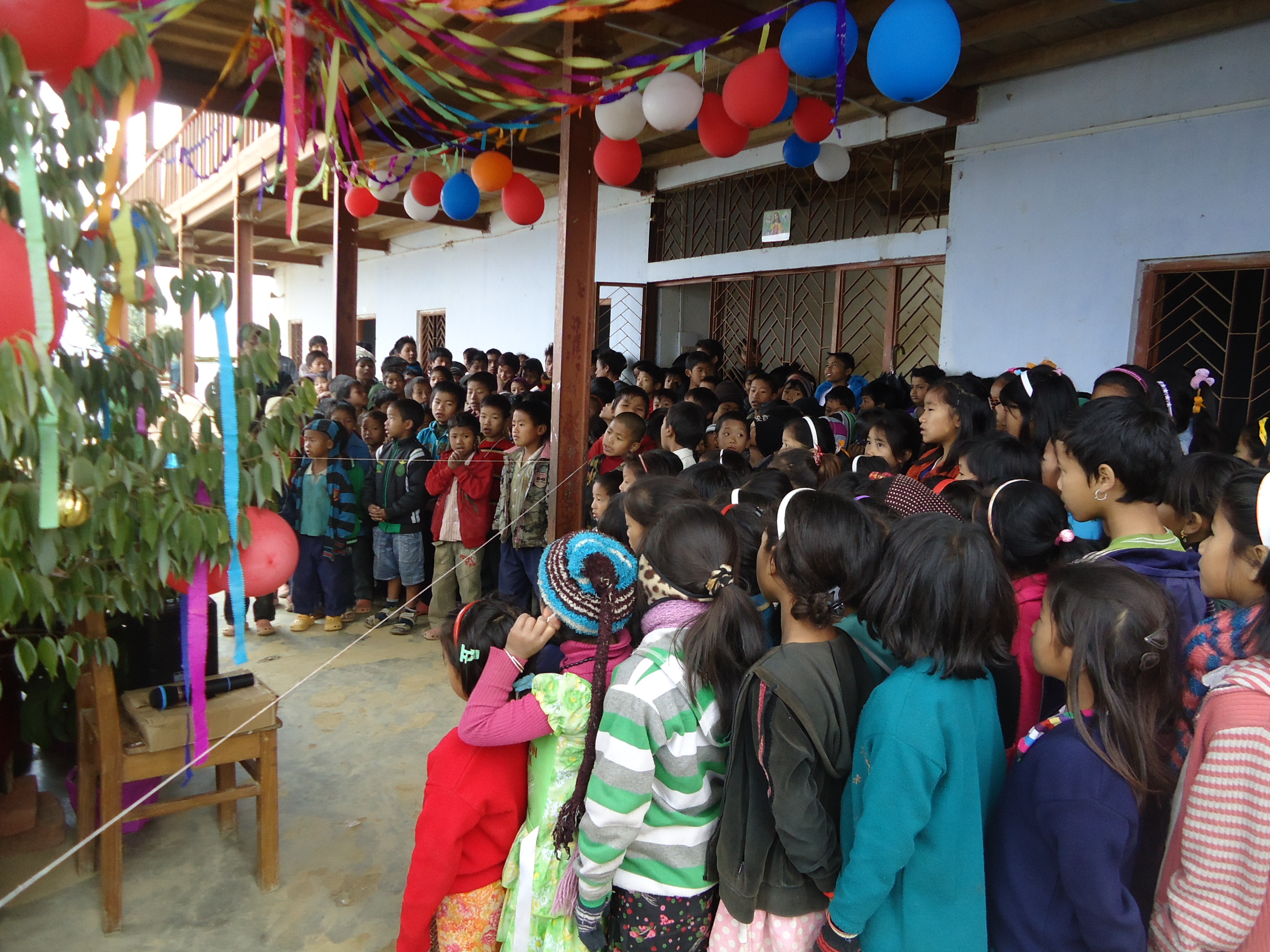 Celebrazione di Santo Natale a Scuola 'St. Xavier', Lazu, Khonsa, in Arunachal Pradesh